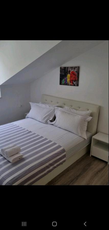 Apartmani Tolj Makarska Exterior photo