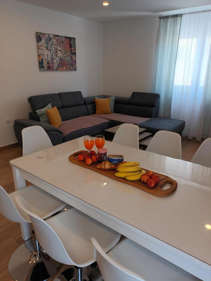 Apartmani Tolj Makarska Exterior photo